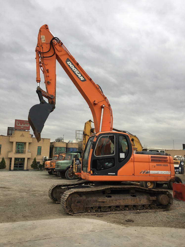 بیل مکانیکی دوسان DX230