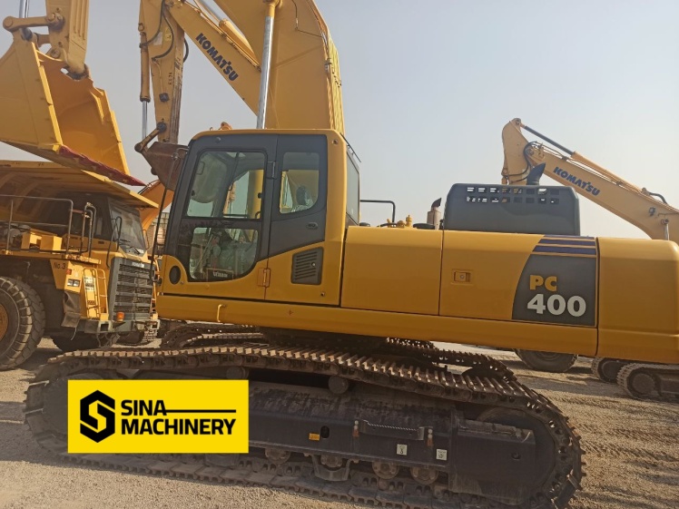 بیل مکانیکی کوماتسو ۴۰۰