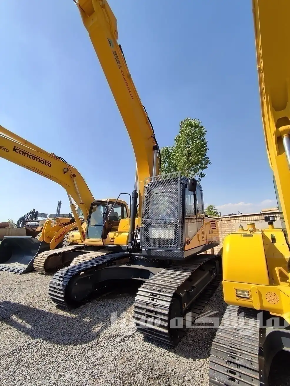 بیل مکانیکی چانگلین ۲۲۵