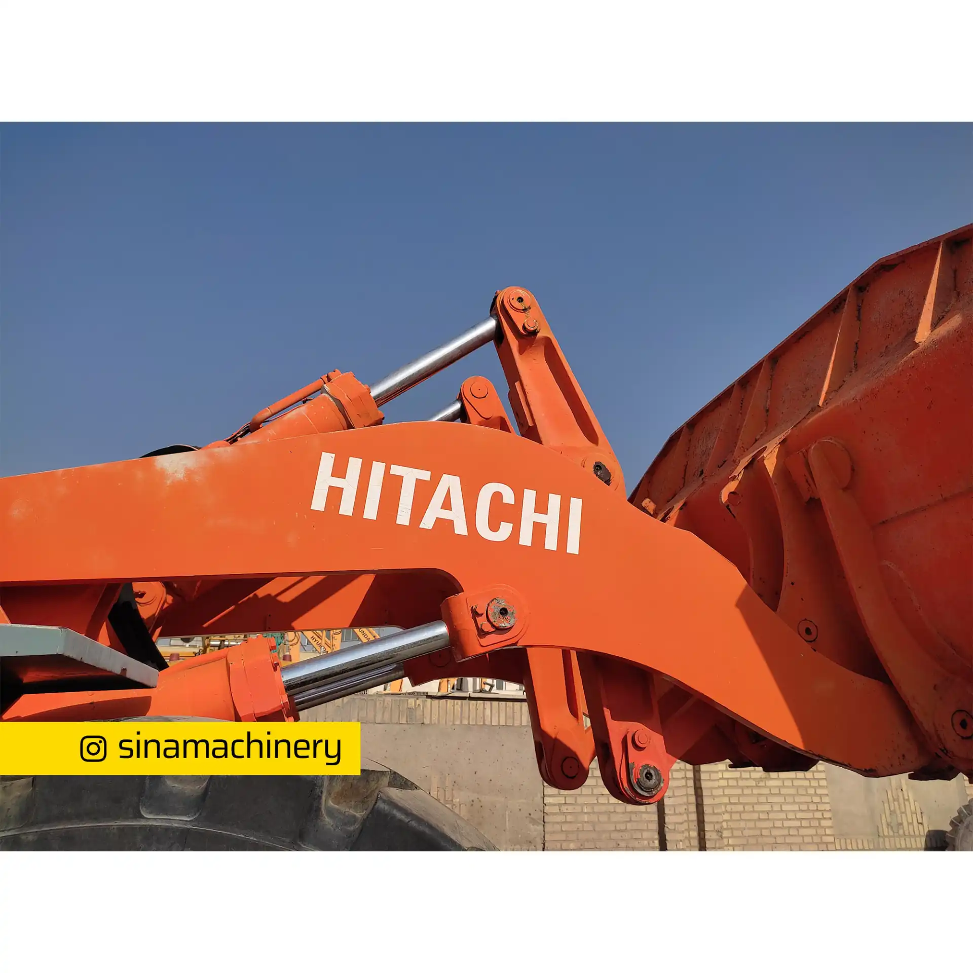 دکل لودر هیتاچی ۲۹۰ کارکرده مدلHITACHI ZE290E