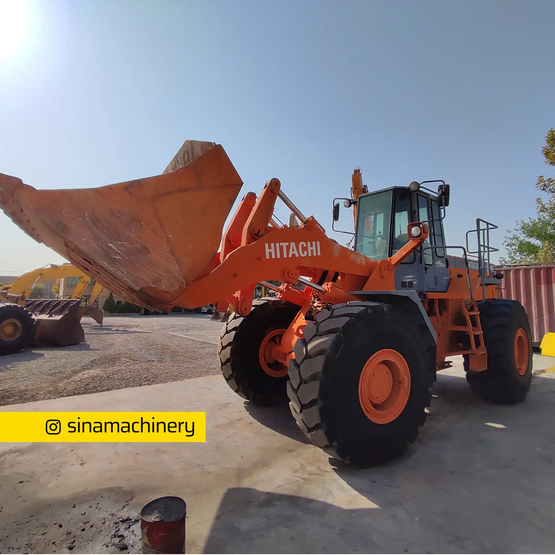 لودر هیتاچی ۲۹۰ کارکرده مدلHITACHI ZE290E