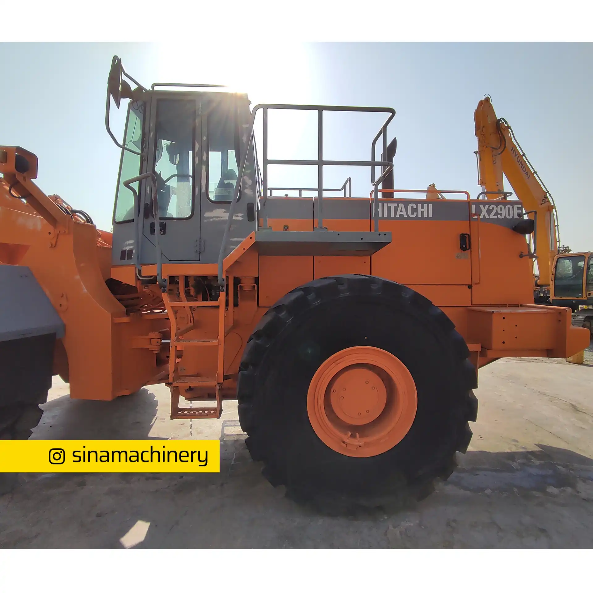 لودر هیتاچی ۲۹۰ کارکرده مدلHITACHI ZE290E
