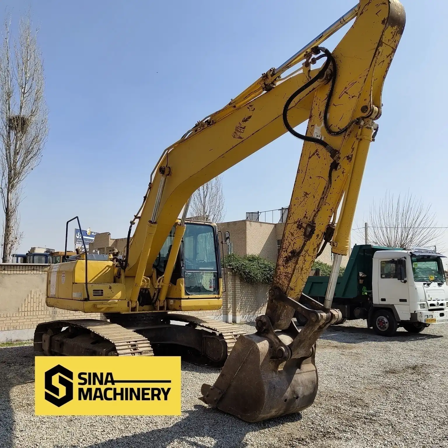 خرید بیل کوماتسو ۲۰۰ خط ۷ کارکرده از سینا ماشین komatsu pc200-7 used