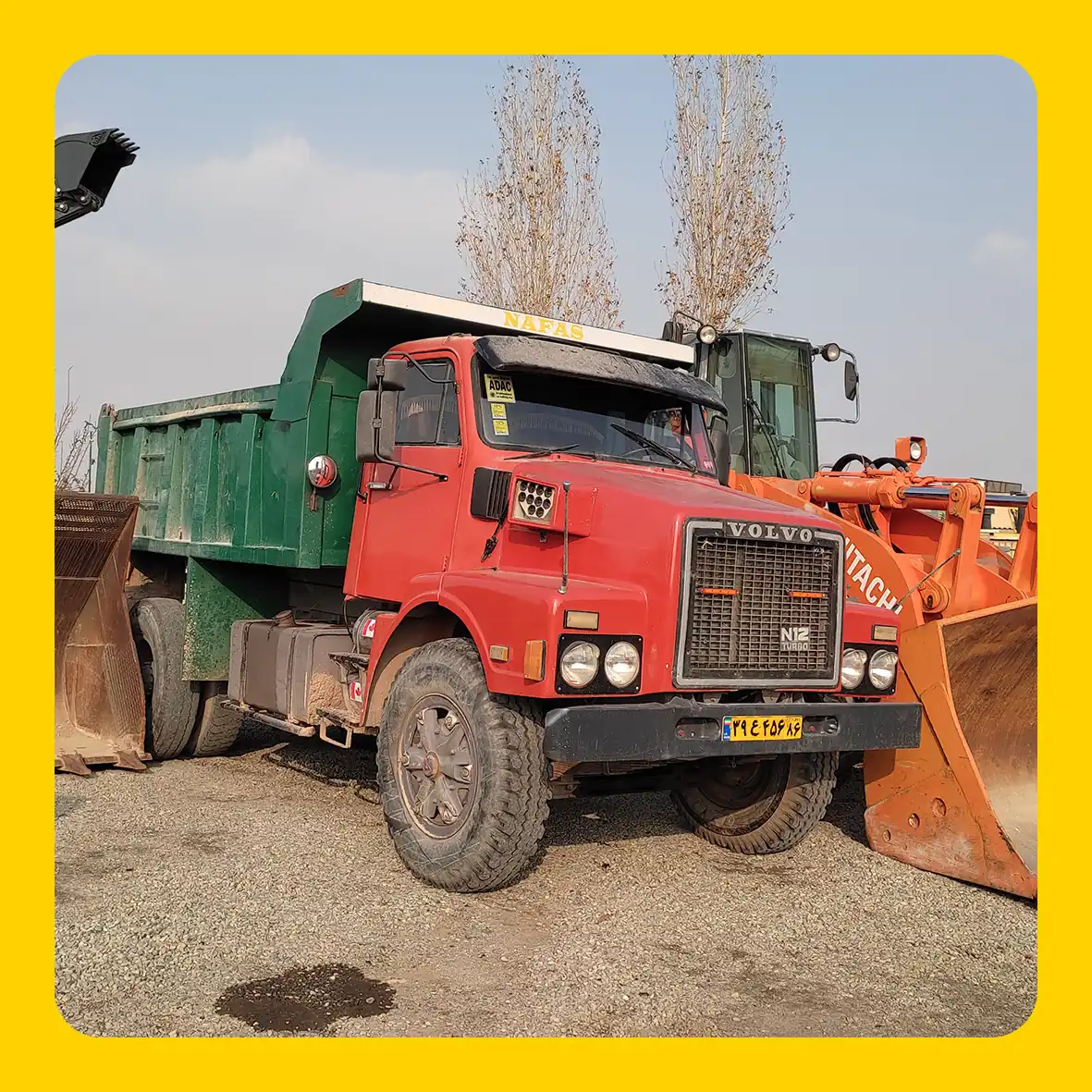 کامیون کمپرسی ولوو N12 نمای سه رخ VOLVO N12