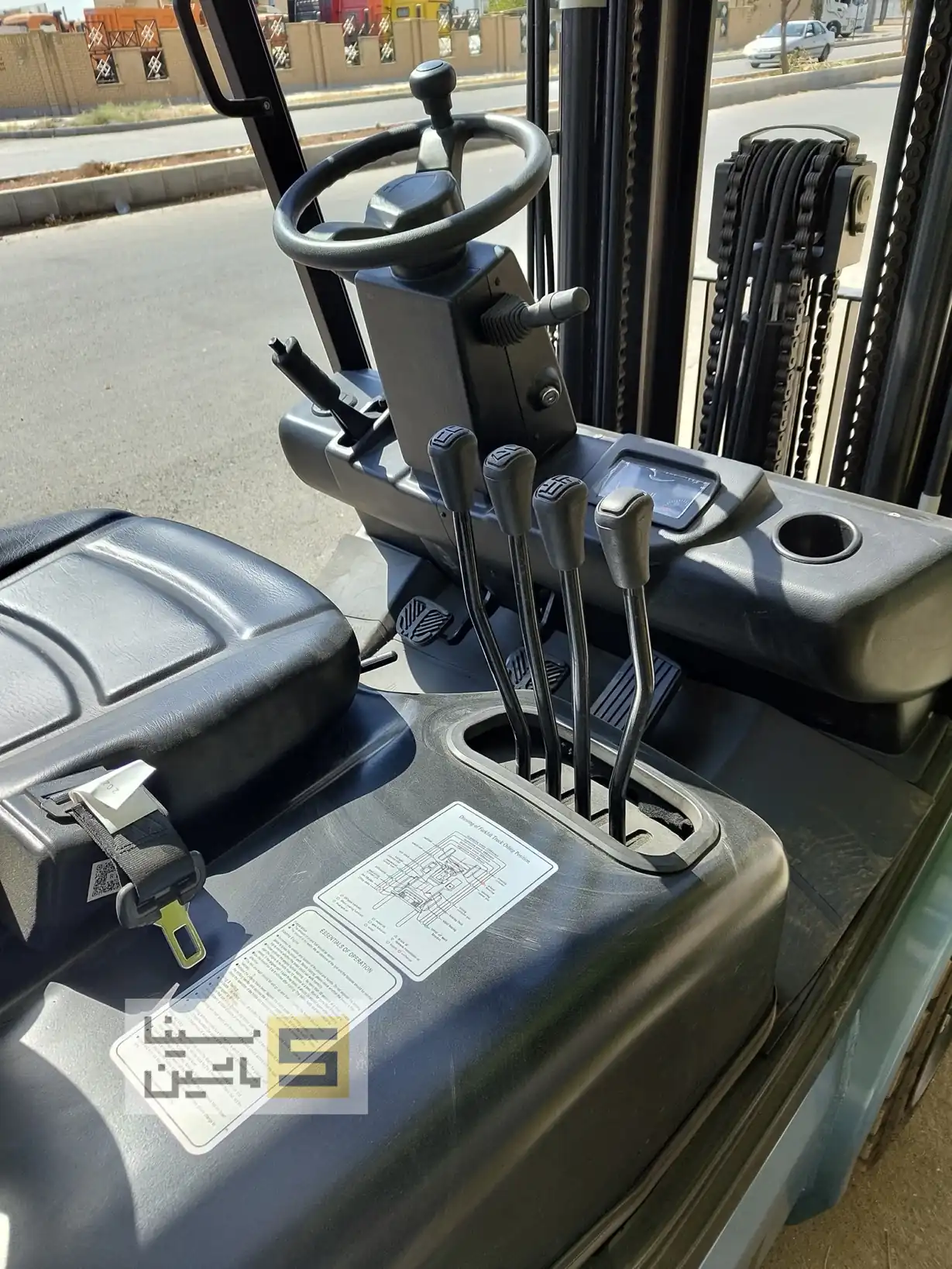 لیورها و پلتفرم لیفتراک دیزلی کارا پلاس KRD30 نمایندگی رسمی